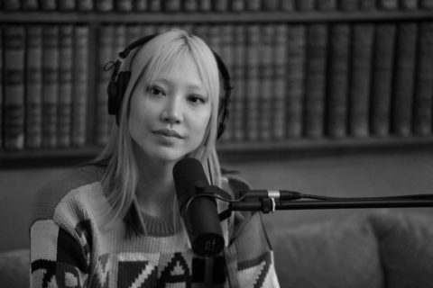 hakkında en son şirket haberleri O Chanel El Çantasında Ne Taşıdığını Merak Ettiniz mi?  1