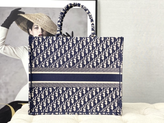 Dior Oblique Nakış Kanvas Lacivert Markalı Omuz Çantası Christian Book Büyük