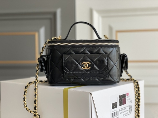 Kuzu Derisi Özel Markalı Çantalar Chanel 22K Vanity Case Çok Cepli