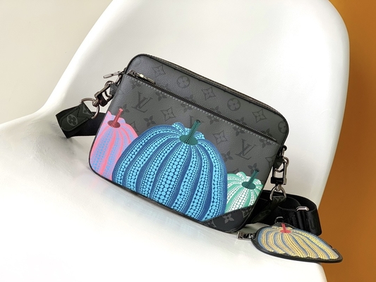 LV x YK Trio Monogram Unisex Markalı Erkek Çanta M46358 Sokak Stili İşbirliği 3WAY