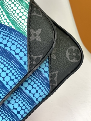 LV x YK Trio Monogram Unisex Markalı Erkek Çanta M46358 Sokak Stili İşbirliği 3WAY