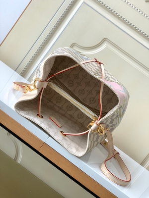 Beyaz Pembe Damier Azur Kanvas LV Markalı Messenger Çanta NéONoé MM Kova Çantası