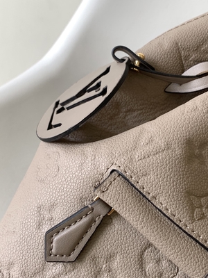 LV Tasarımcı Marka Sırt Çantası Louis Vuitton Monogram Montsouris Sırt Çantası Pembe Siyah