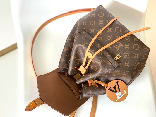Monogram Shadow Dana Derisi LV Montsouris PM Sırt Çantası Ayrılabilir Tılsım