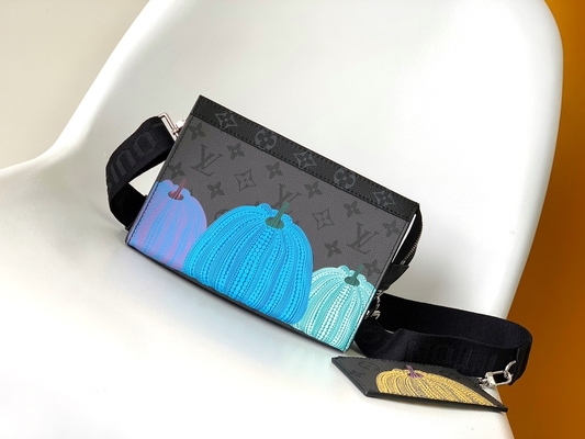 LV X YK Mini Tasarımcı Cüzdanlar Louis Vuitton Pochette Voyage Kabak Baskı Gaston Giyilebilir Cüzdan