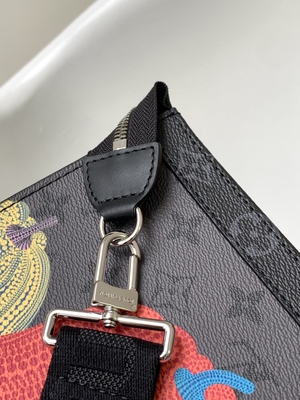 LV X YK Mini Tasarımcı Cüzdanlar Louis Vuitton Pochette Voyage Kabak Baskı Gaston Giyilebilir Cüzdan