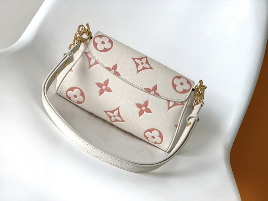 Favori Creme Mini Sling Çanta Markalı LV Rose Trianon İki Monogram Empreinte Deri