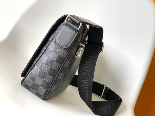 Louis Vuitton Markalı Erkek Çanta District PM Damier Messenger Çanta Grafit Siyah