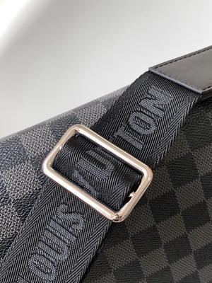 Louis Vuitton Markalı Erkek Çanta District PM Damier Messenger Çanta Grafit Siyah