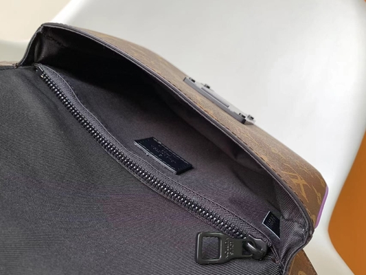 Charm S Lock Louis Vuitton Monogram Macassar Namlu Kılıfı Çanta Messenger