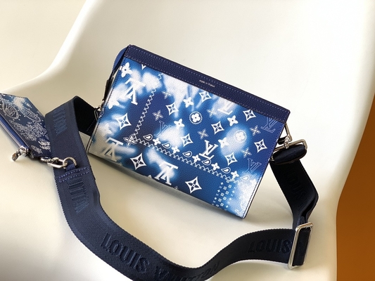 Küçük Gaston Louis Vuitton LV Poşet Cüzdan Çift Fermuarlı Giyilebilir