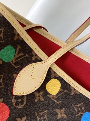 siyah LV X Yayoi Kusama Louis Vuitton Neverfull MM Monogram Çanta Çok Renkli