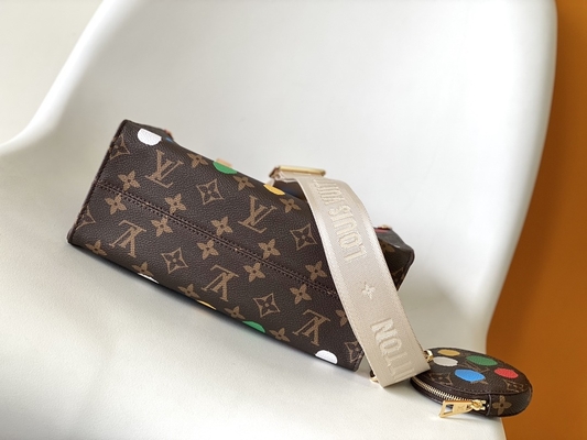 LV X Yayoi Preloved Markalı Çanta Kusama OnTheGoMM Monogram Çok Renkli