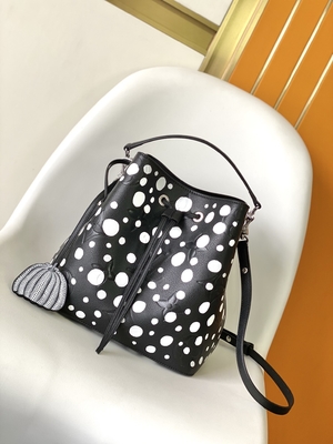 Bayan Beyaz Siyah NéOnoé MM Louis Vuitton Yayoi Kusama El Çantası