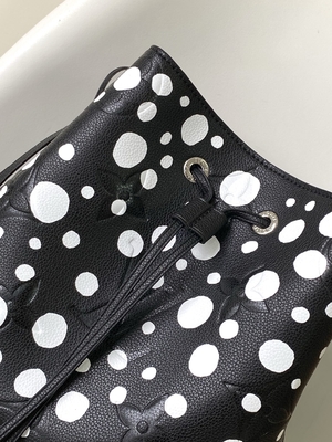 Bayan Beyaz Siyah NéOnoé MM Louis Vuitton Yayoi Kusama El Çantası