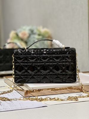 Markalı Lady Dior Patent Clutch Küçük İnci Siyah Kapaklı