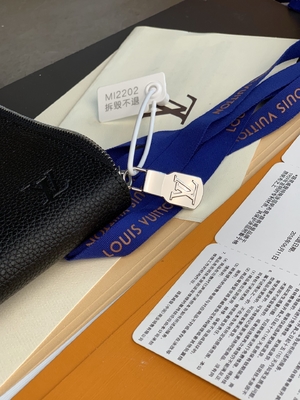 Tasarımcı Louis Vuitton Pochette Jour GM Cuir Taurillon Deri Siyah Siyah Çantalar