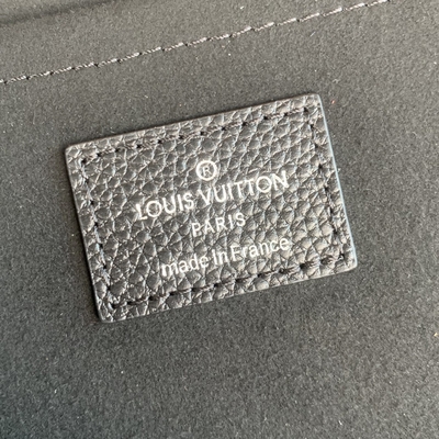 Tasarımcı Louis Vuitton Pochette Jour GM Cuir Taurillon Deri Siyah Siyah Çantalar