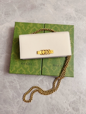 Açık Pembe Deri Mini Tasarımcı Cüzdanlar Gucci Python Zinciri Üzerinde Cüzdan WOC Kilitli G ile