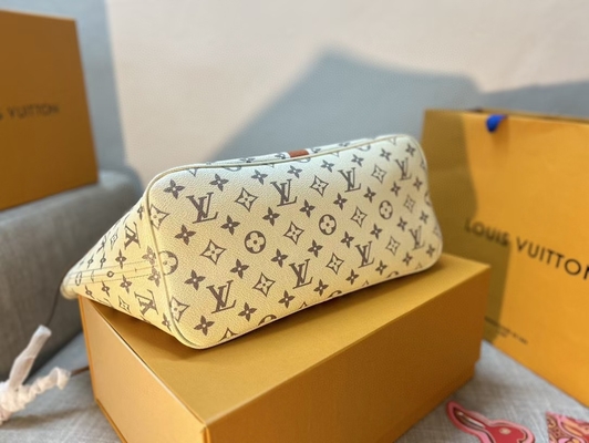 Bayan Louis Vuitton Preloved Markalı Çanta Neverfull Monogram Bej Çanta