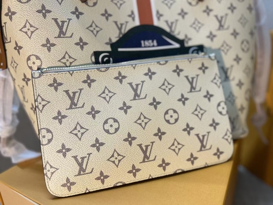 Bayan Louis Vuitton Preloved Markalı Çanta Neverfull Monogram Bej Çanta