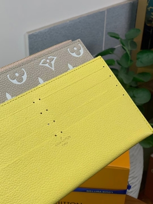 Beyaz Pochette Felicie LV Çanta Bahar In The City Monogram Empreinte