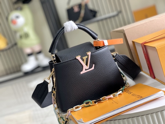 Keçi Derisi Astarlı Preloved Markalı Çanta Louis Vuitton Capucines Mini