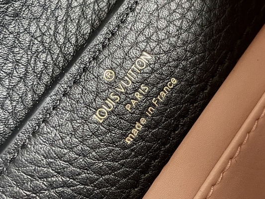 Keçi Derisi Astarlı Preloved Markalı Çanta Louis Vuitton Capucines Mini