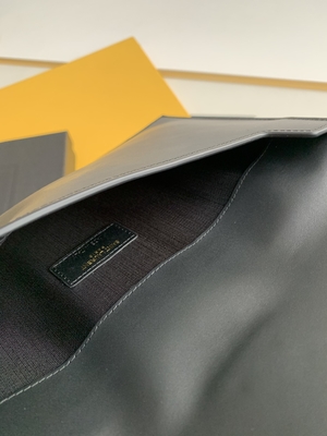 Kabartmalı Saint Laurent Preloved Markalı Çanta Uptown Deri Clutch Grain De Poudre