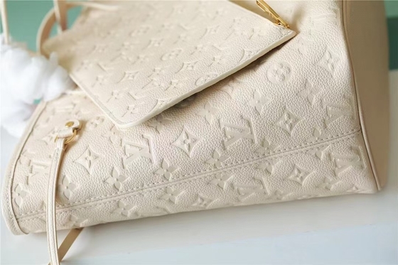 Parti Markalı Bayan El Çantası Neverfull MM Monogram Empreinte Çiçek Kakmalı