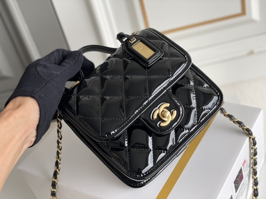 Chanel 22 Mini Tasarımcı Çantalar Damla Kapaklı Siyah Büyü Altın Zincir