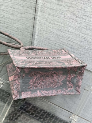 Küçük Christian Dior Kitaplık Pembe Ve Gri Toile De Jouy Sauvage Nakış