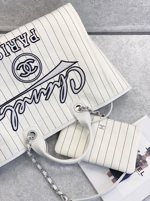 30cm 23P Chanel Deauville Tote Çanta Beyaz Ekru Siyah Çizgili