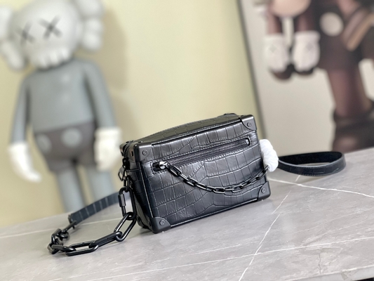 Crocodilien Mat Siyah Louis Vuitton LV Soft Trunk Mini Küçük Rugan