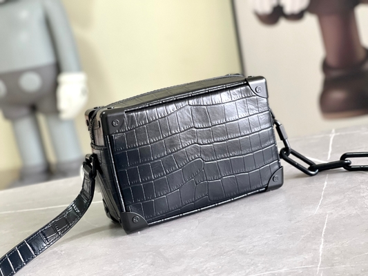 Crocodilien Mat Siyah Louis Vuitton LV Soft Trunk Mini Küçük Rugan