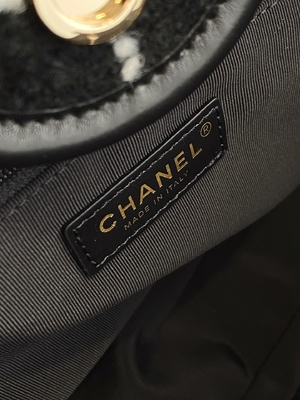 Chanel 2022 Sotheby's Özel Markalı Çantalar Tüvit Plaj Çantası FW Rainbow Tote