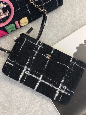 Chanel 2022 Sotheby's Özel Markalı Çantalar Tüvit Plaj Çantası FW Rainbow Tote