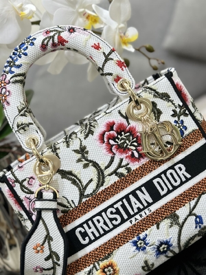 Çok Renkli Petites Fleurs Özel Markalı Çantalar Dior Medium D Lite Çanta